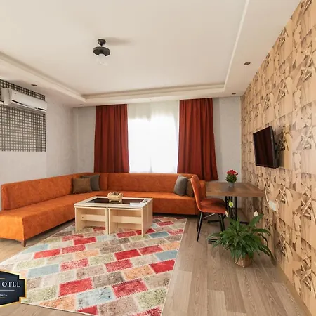 Aria Ev-otel *